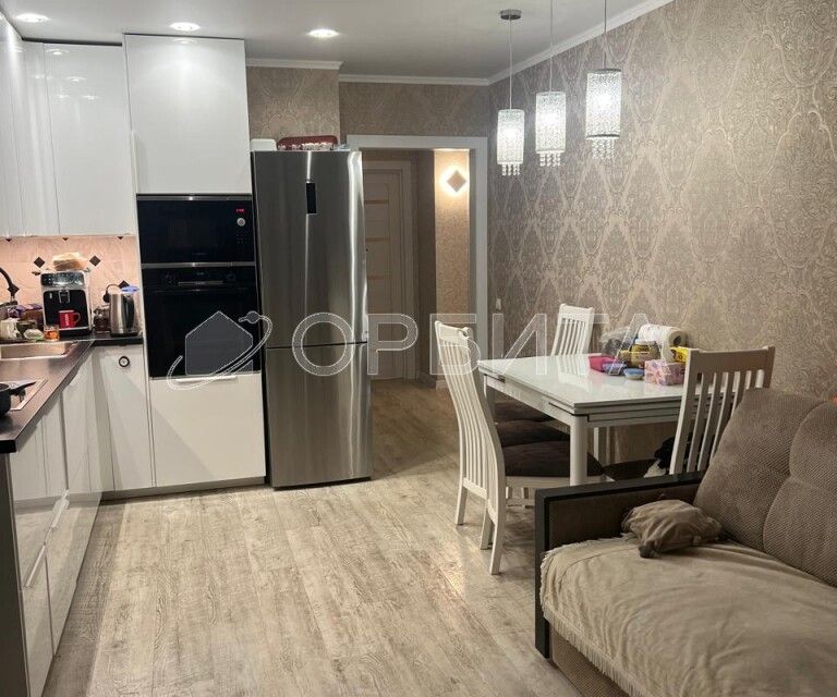 Продаётся 3-комнатная квартира, 80.5 м²
