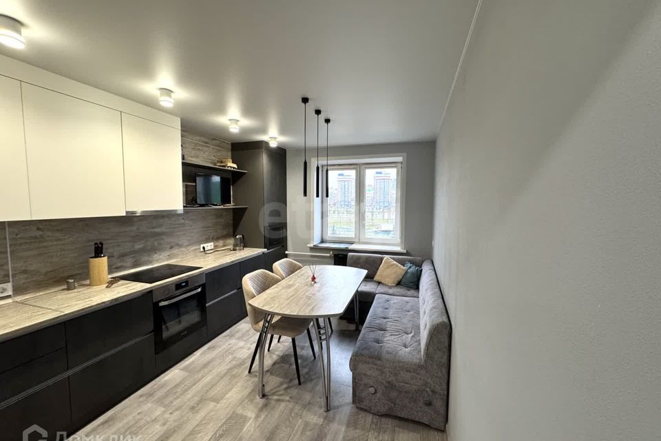 Продаётся 2-комнатная квартира, 61.4 м²