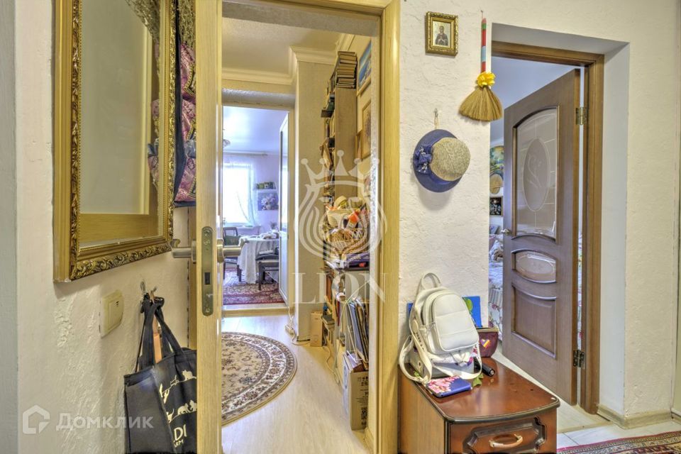 Продаётся 1-комнатная квартира, 43 м²