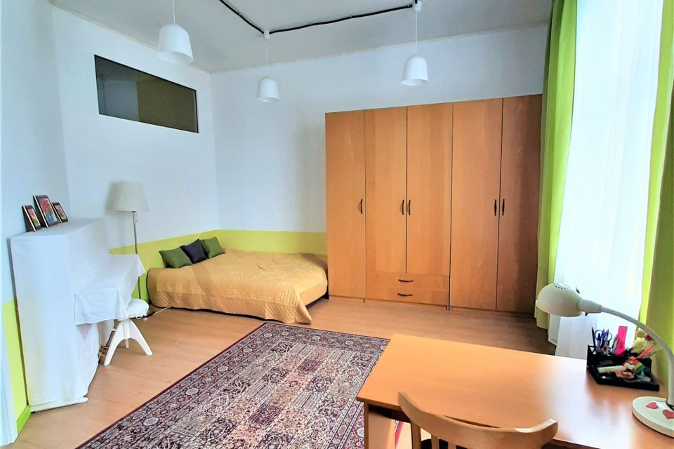 Продаётся 1-комнатная квартира, 47.6 м²