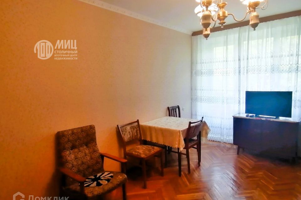 Продаётся 2-комнатная квартира, 42.8 м²