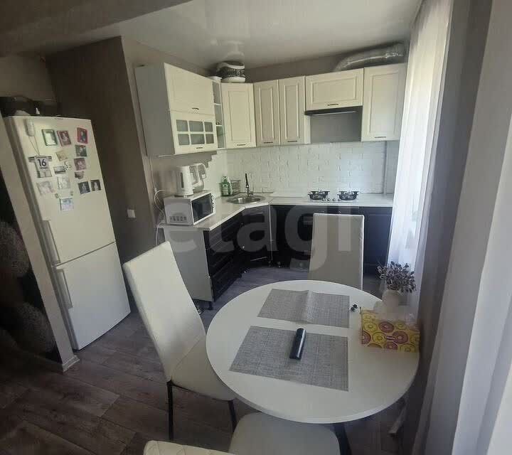Продаётся 3-комнатная квартира, 58 м²