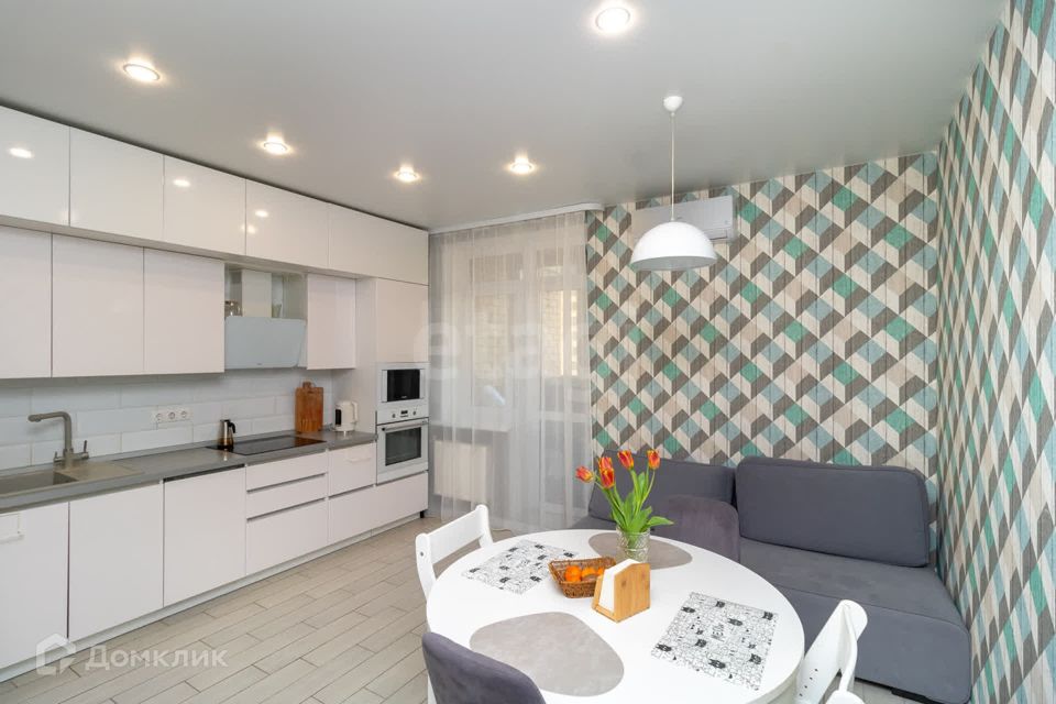 Продаётся 2-комнатная квартира, 63 м²