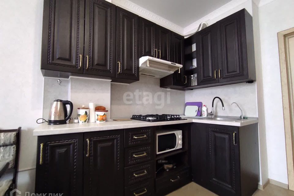 Продаётся 1-комнатная квартира, 49.5 м²
