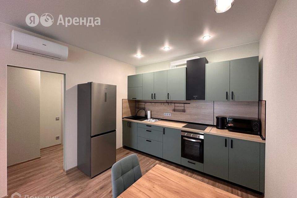 Сдаётся 1-комнатная квартира, 42 м²