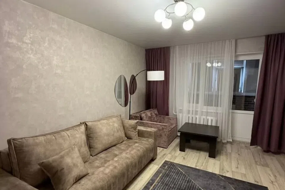 Продаётся 2-комнатная квартира, 57.3 м²