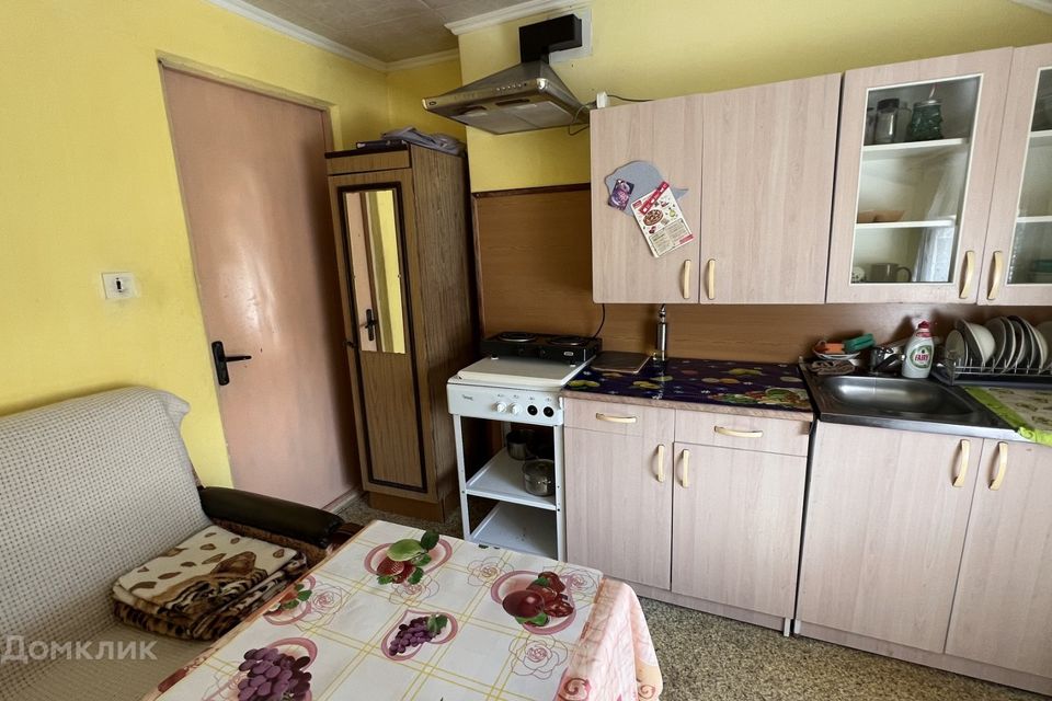 Продаётся комната в 1-комн. квартире, 10 м²