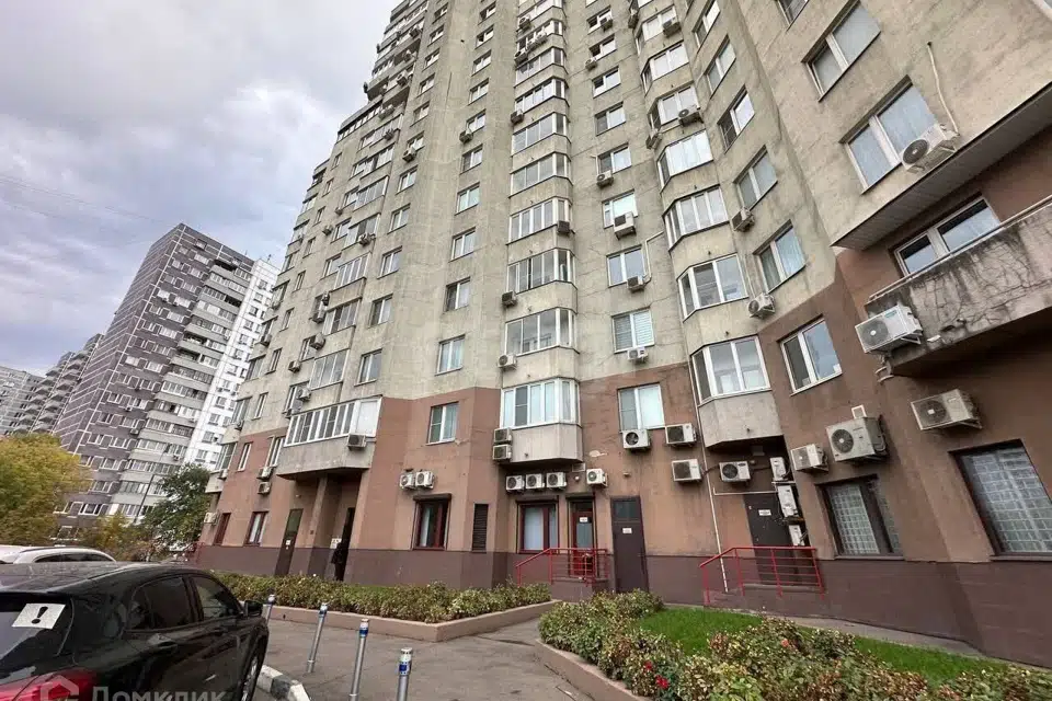 Продаётся 3-комнатная квартира, 103.3 м²