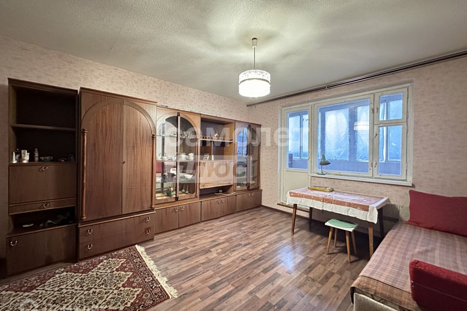 Продаётся 1-комнатная квартира, 41.9 м²