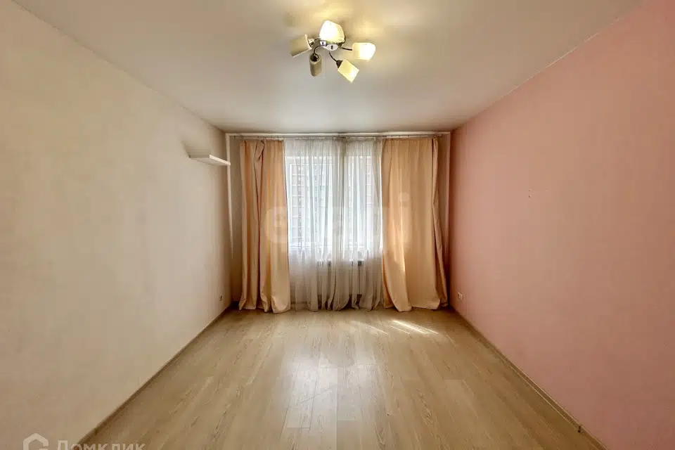 Продаётся 2-комнатная квартира, 57 м²