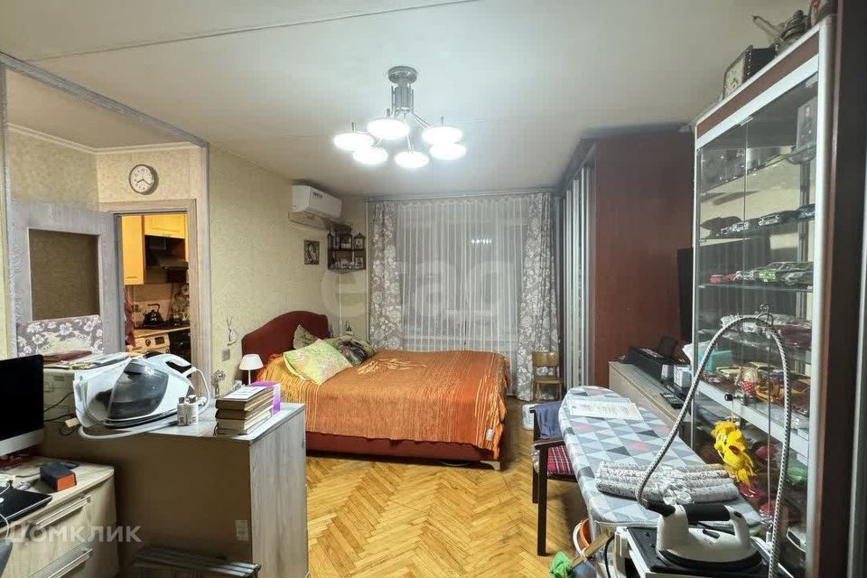 Продаётся 1-комнатная квартира, 32 м²