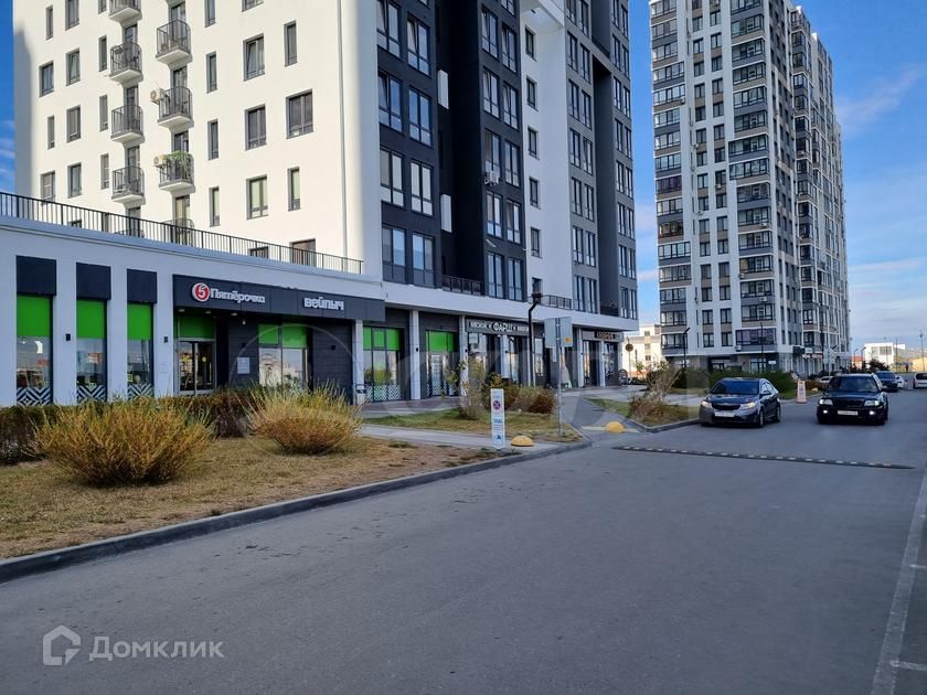 Продаётся 4-комнатная квартира, 118 м²