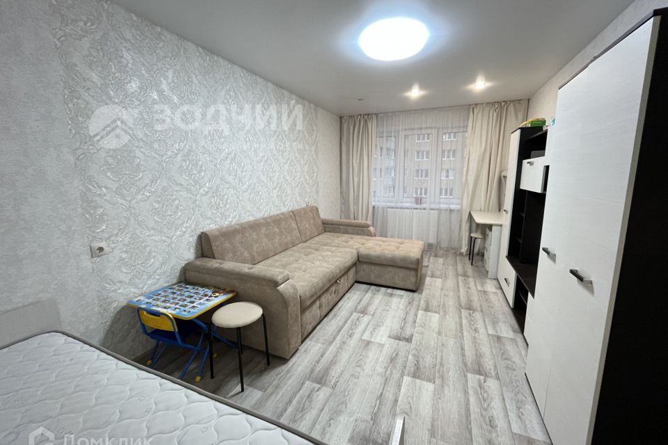 Продаётся 1-комнатная квартира, 49 м²