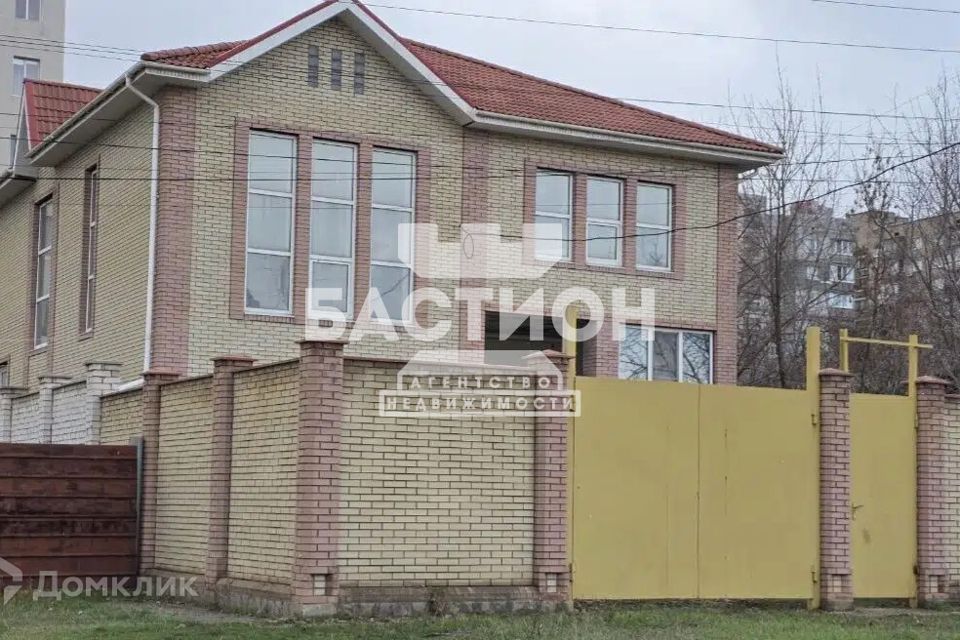 Продаётся 2-этажный дом, 480 м²