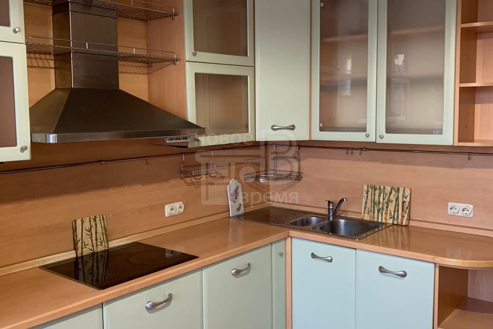 Сдаётся 3-комнатная квартира, 76.4 м²