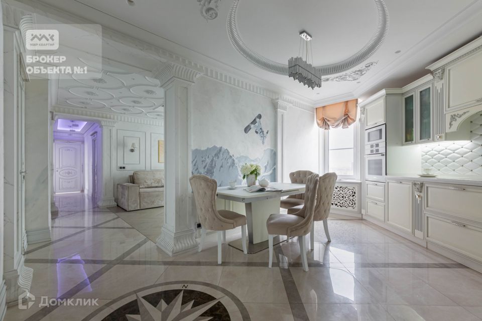 Продаётся 4-комнатная квартира, 109.2 м²