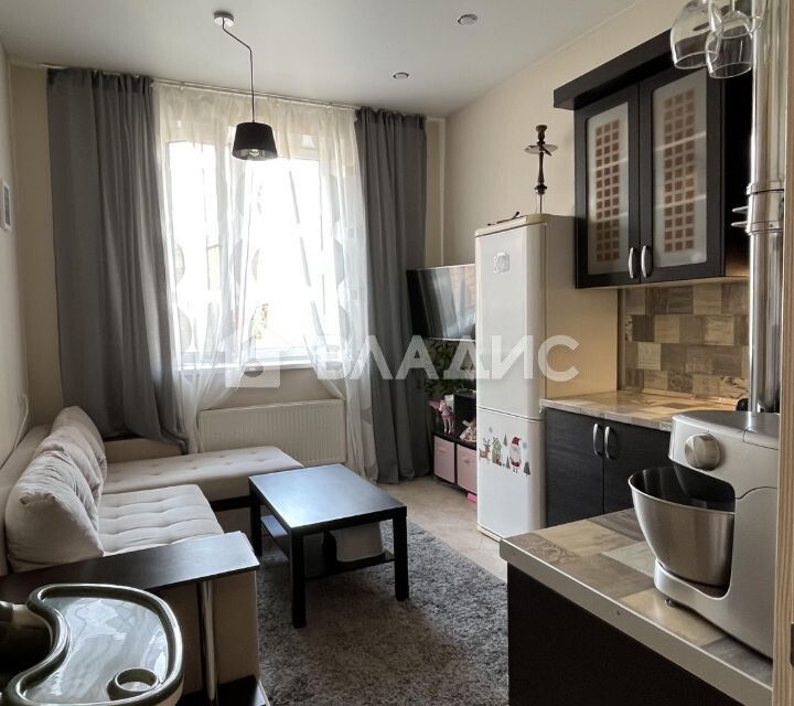 Продаётся 1-комнатная квартира, 37.3 м²