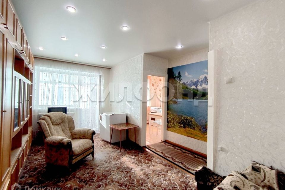 Продаётся 3-комнатная квартира, 52.7 м²