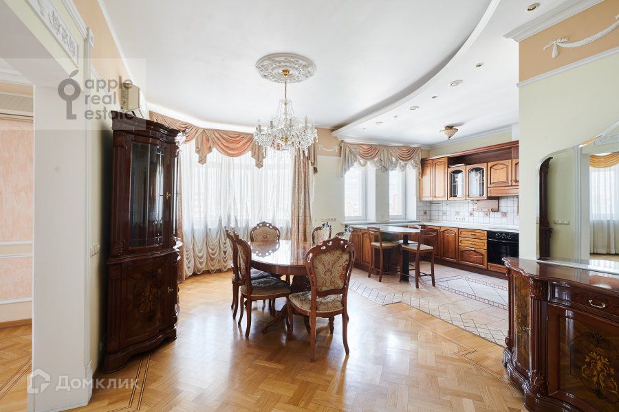 Сдаётся 5-комнатная квартира, 198 м²