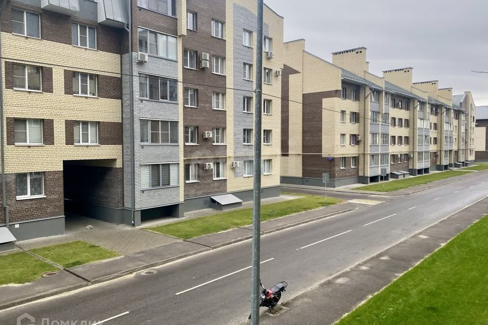 Продаётся 1-комнатная квартира, 37.6 м²