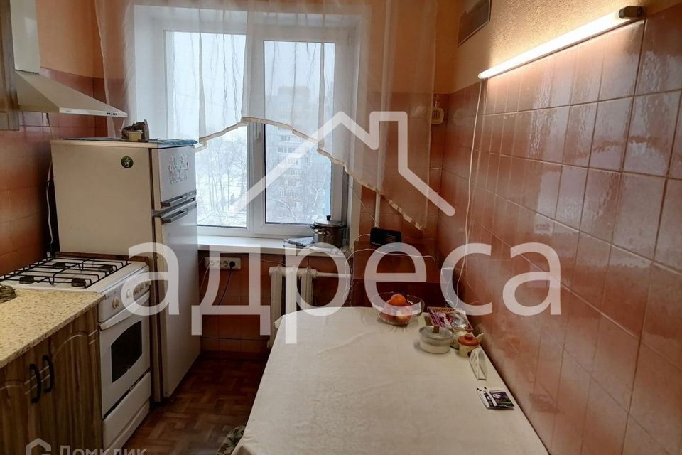 Продаётся 3-комнатная квартира, 51.7 м²