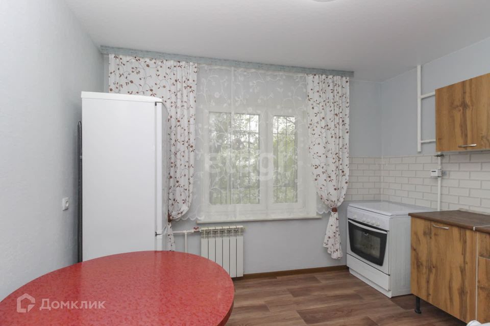 Продаётся 1-комнатная квартира, 37.7 м²