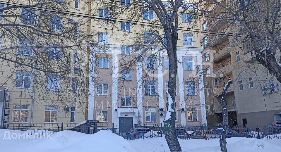 Продаётся 4-комнатная квартира, 149.6 м²