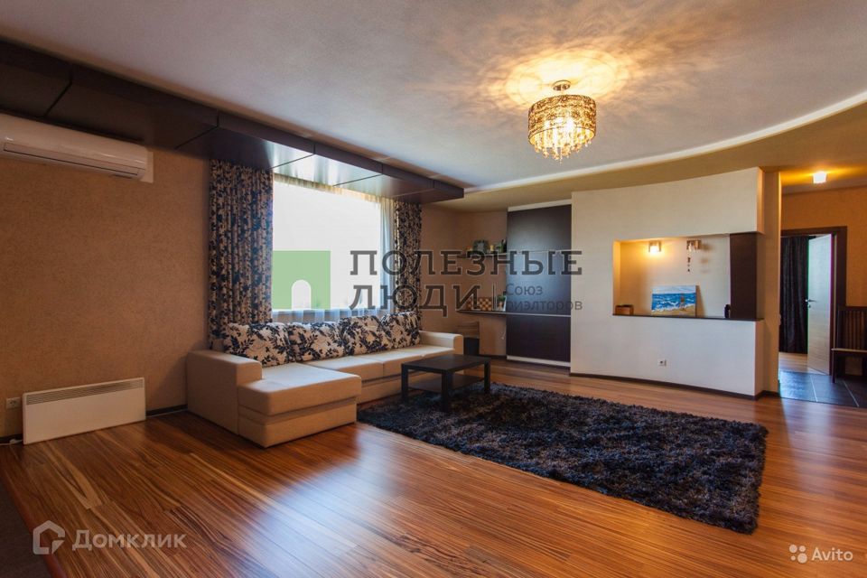Сдаётся 3-комнатная квартира, 106.9 м²