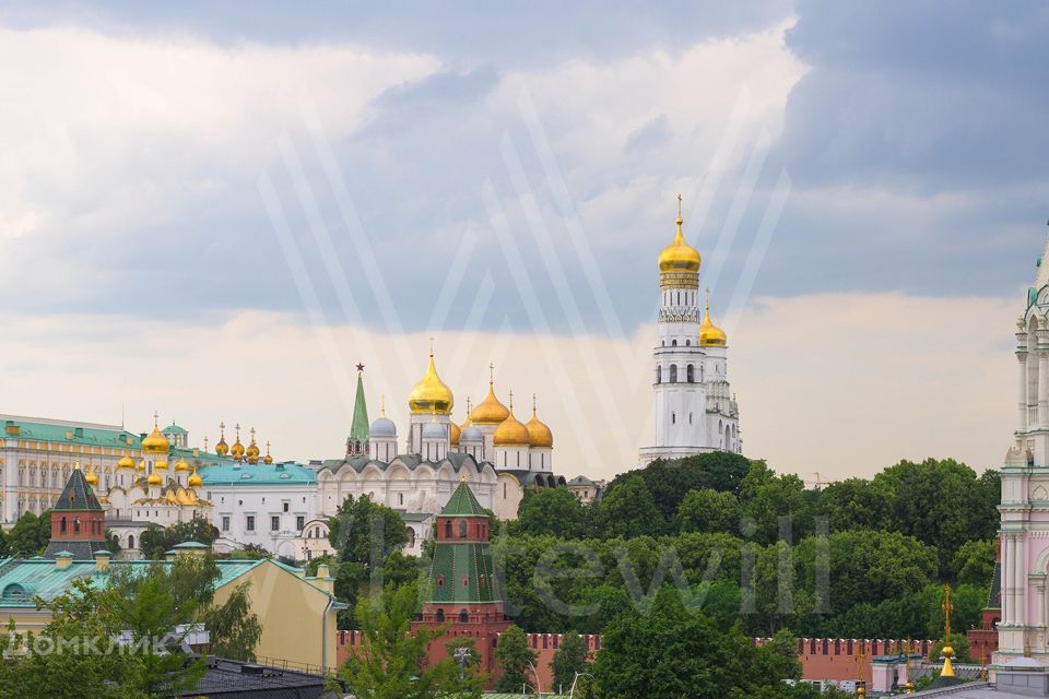 Продаётся 3-комнатная квартира, 106.7 м²