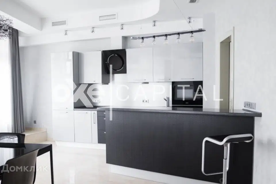 Продаётся 2-комнатная квартира, 92.7 м²