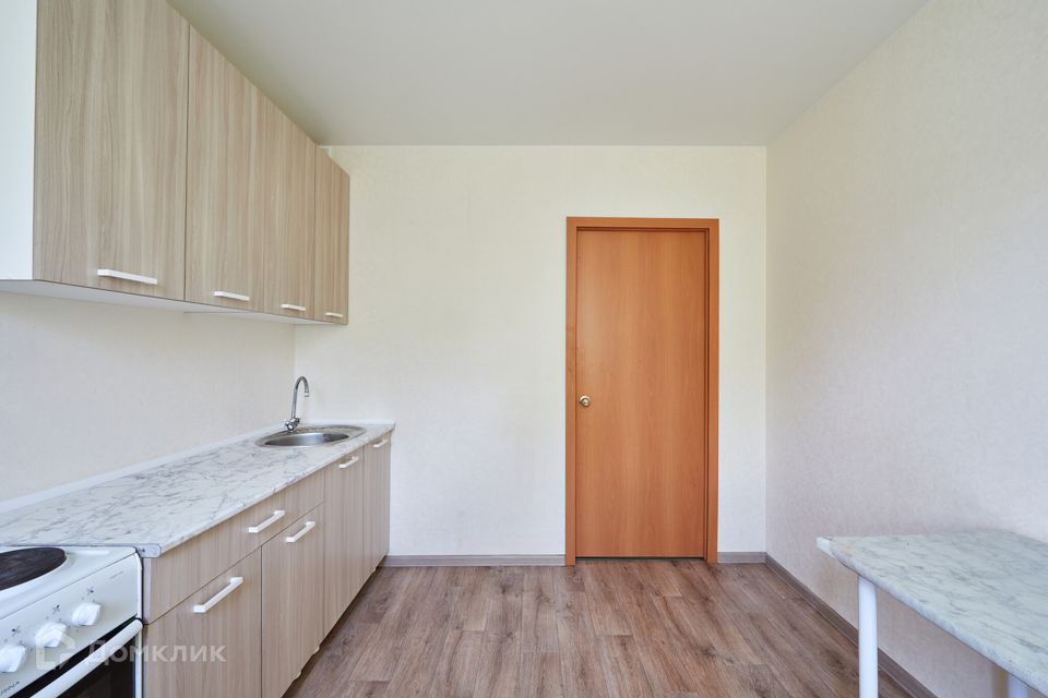 Продаётся 1-комнатная квартира, 43 м²