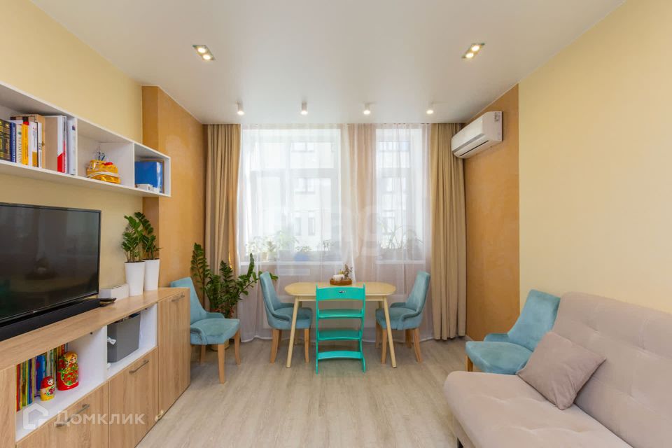 Продаётся 1-комнатная квартира, 38 м²