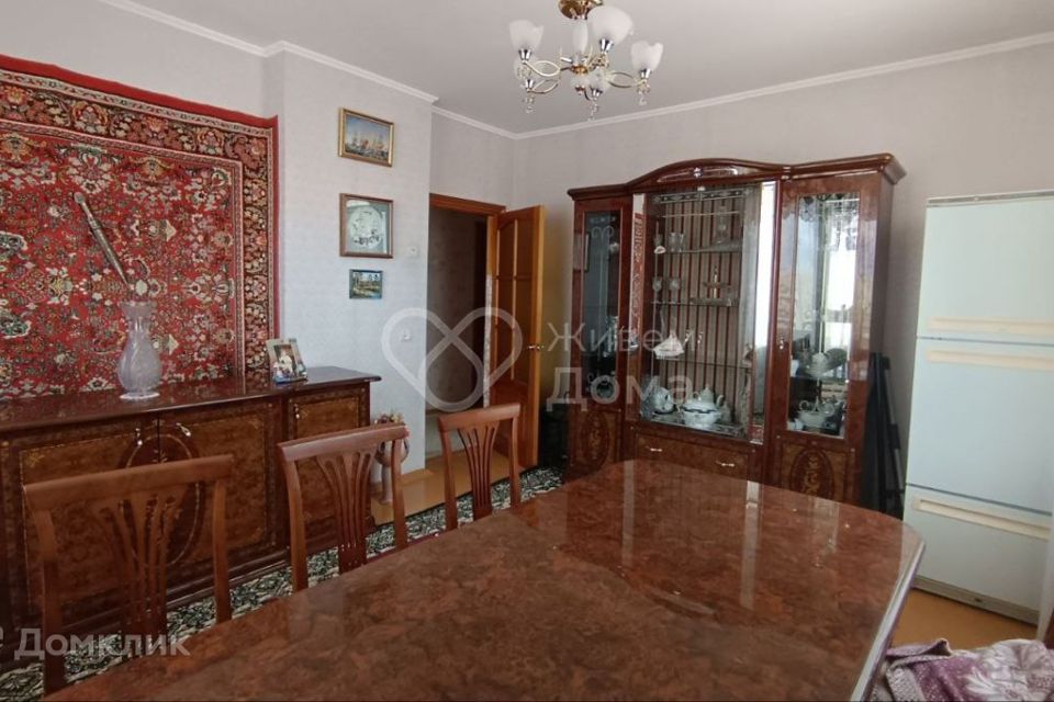 Продаётся 4-комнатная квартира, 84.8 м²