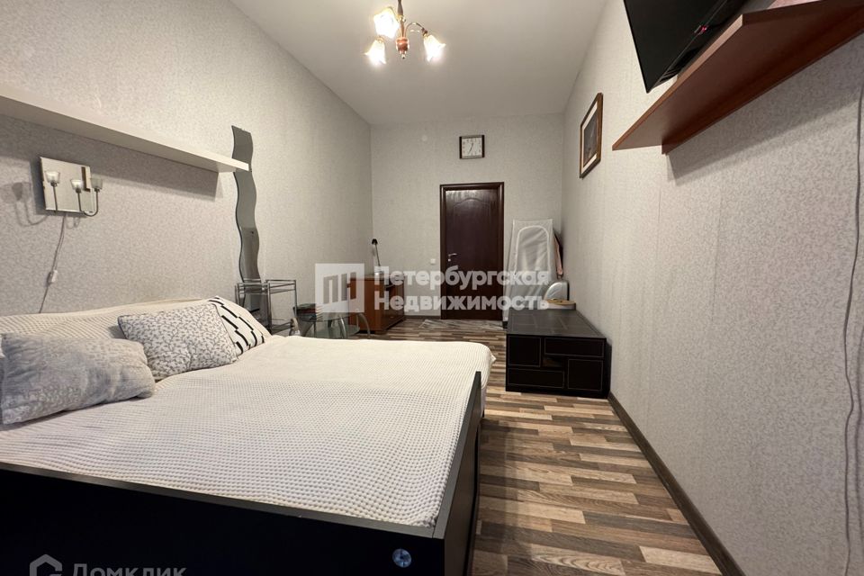 Продаётся комната в 5-комн. квартире, 18.3 м²