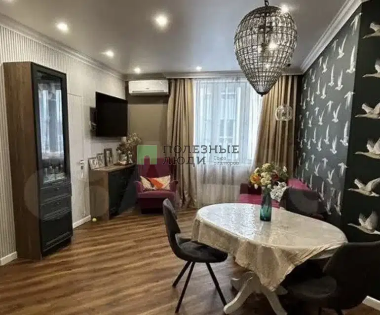Продаётся 3-комнатная квартира, 77.3 м²