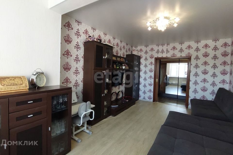 Продаётся 4-комнатная квартира, 89 м²