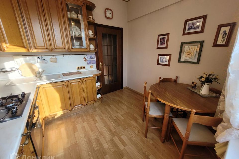 Продаётся 3-комнатная квартира, 76.4 м²