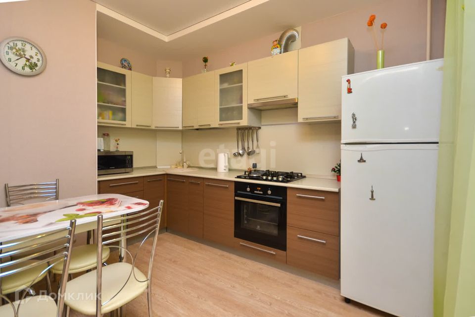 Продаётся 4-комнатная квартира, 72.7 м²