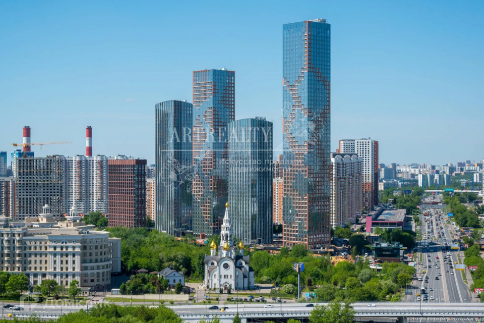 Продаётся 4-комнатная квартира, 94.4 м²