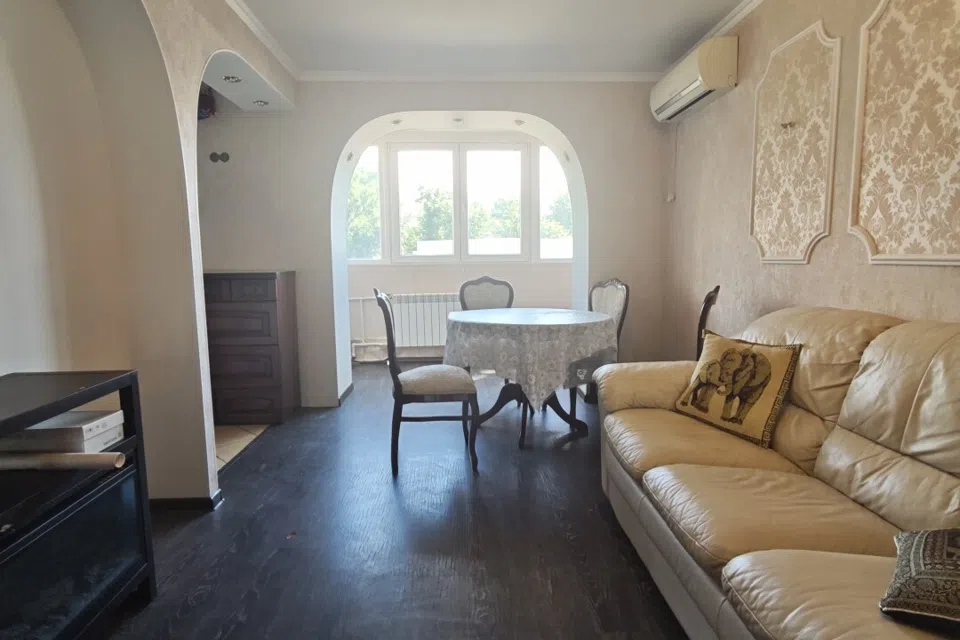 Продаётся 3-комнатная квартира, 58.2 м²