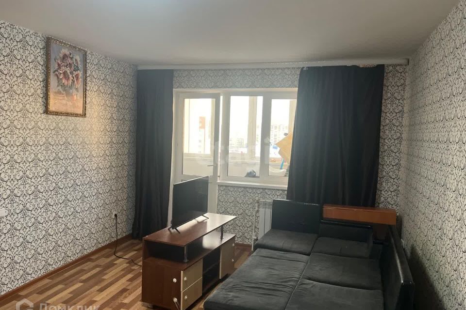 Продаётся 1-комнатная квартира, 42.8 м²