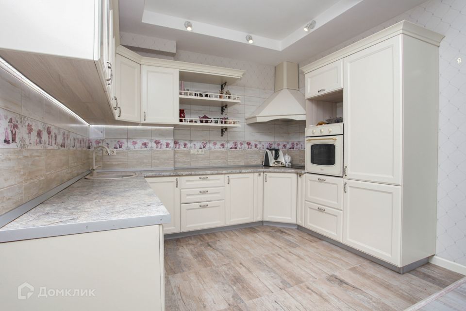 Продаётся 2-комнатная квартира, 72 м²