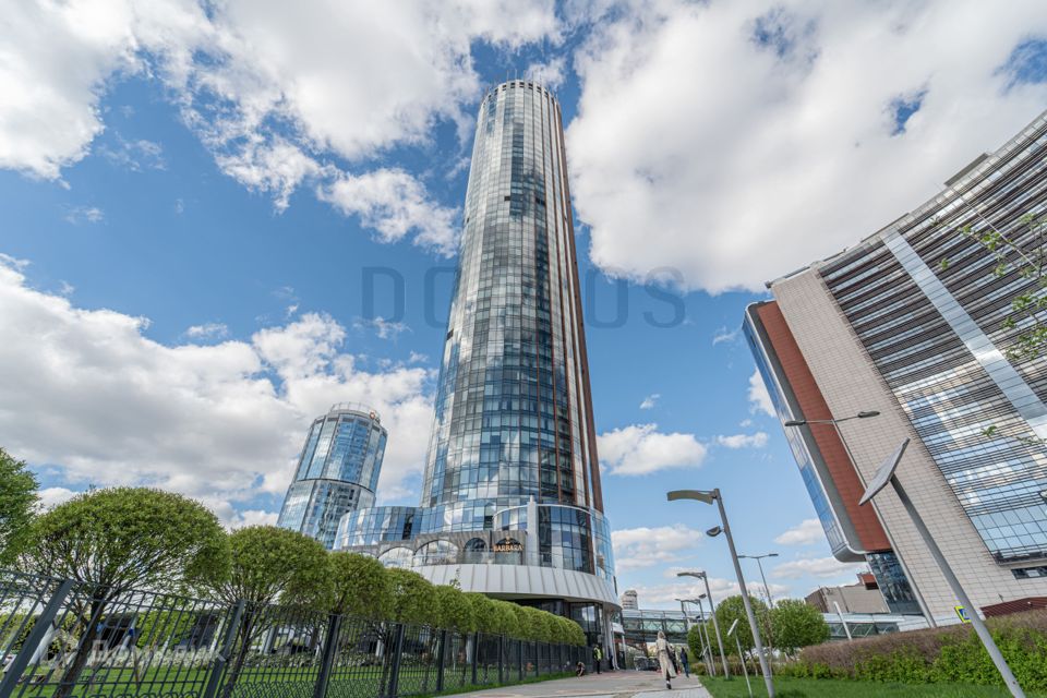 Продаётся 1-комнатная квартира, 78.4 м²