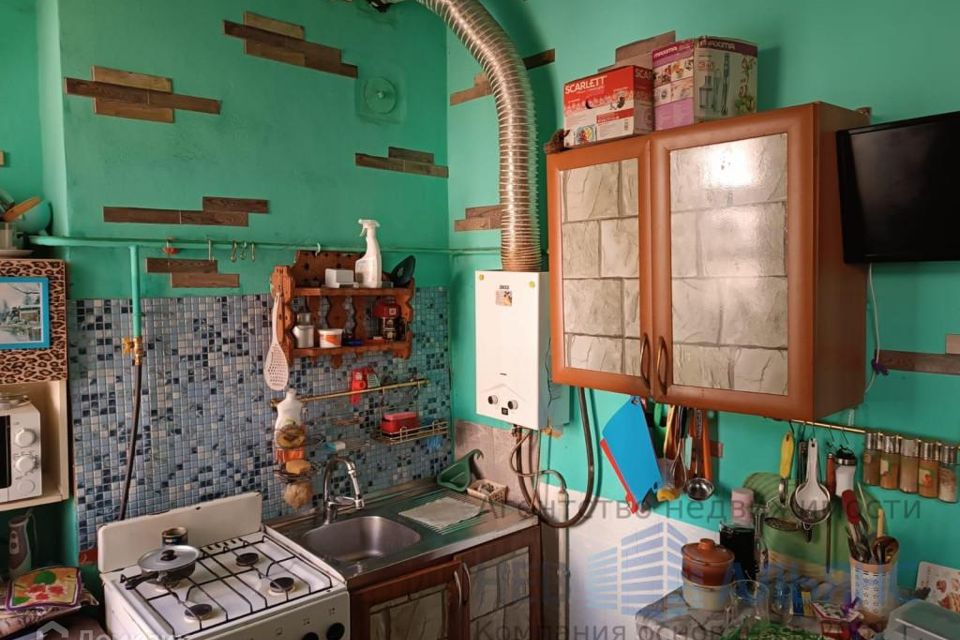 Продаётся комната в 3-комн. квартире, 15.2 м²