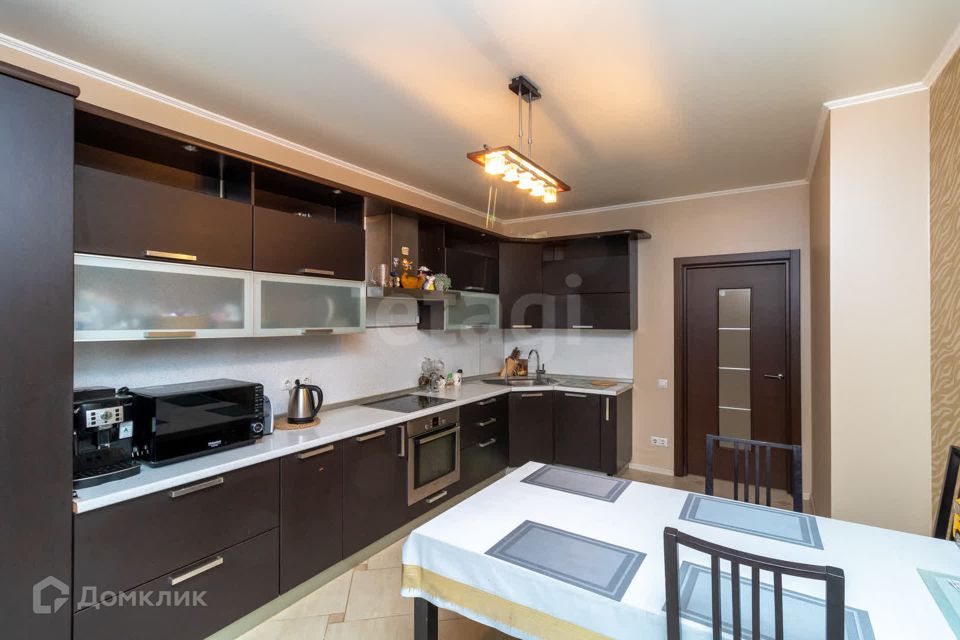 Продаётся 3-комнатная квартира, 114.4 м²
