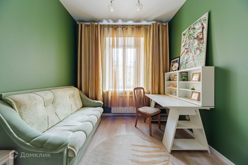 Продаётся 2-комнатная квартира, 104.1 м²