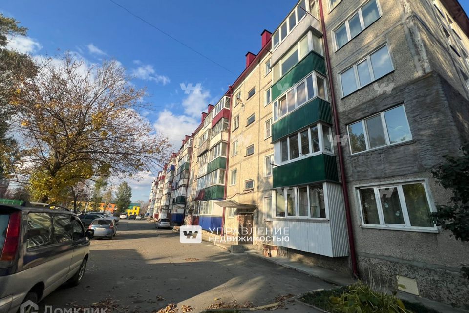 Продаётся 4-комнатная квартира, 61 м²