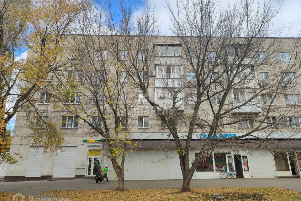 Продаётся 4-комнатная квартира, 62.3 м²
