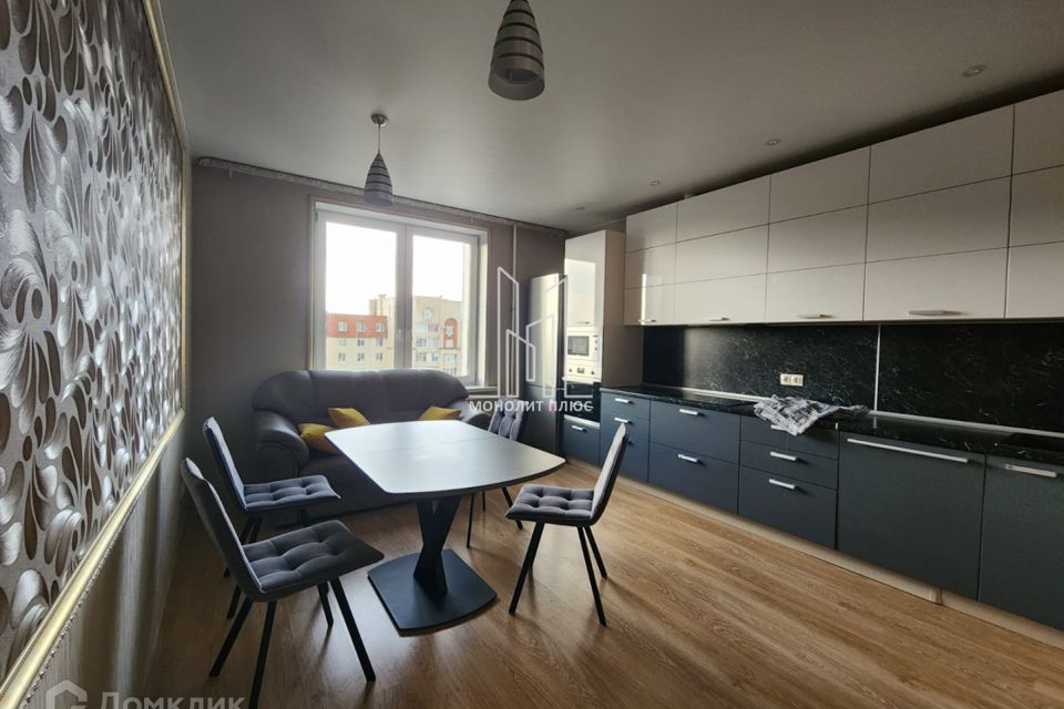 Сдаётся 2-комнатная квартира, 82 м²