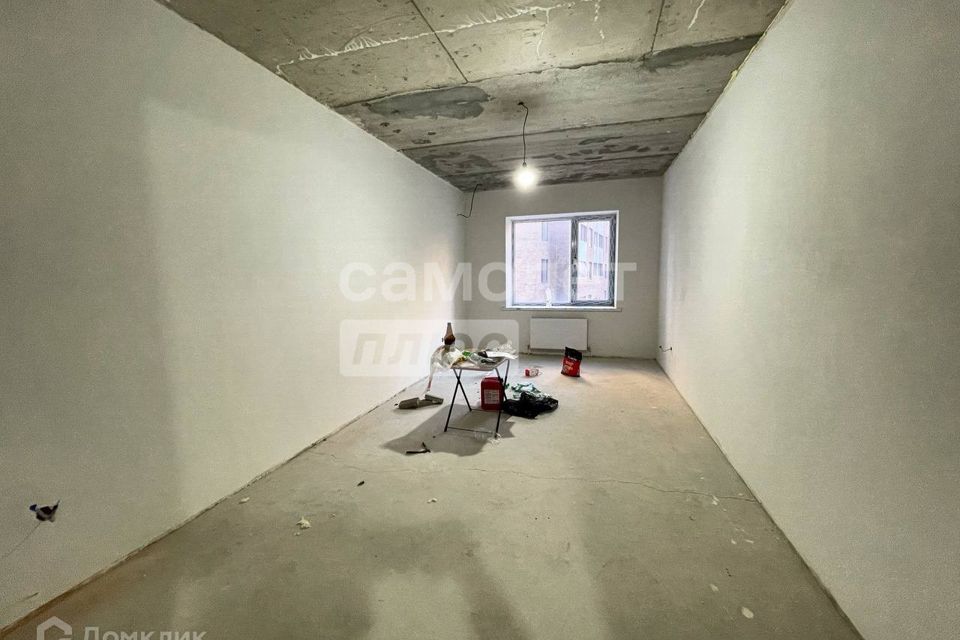 Продаётся 1-комнатная квартира, 43 м²